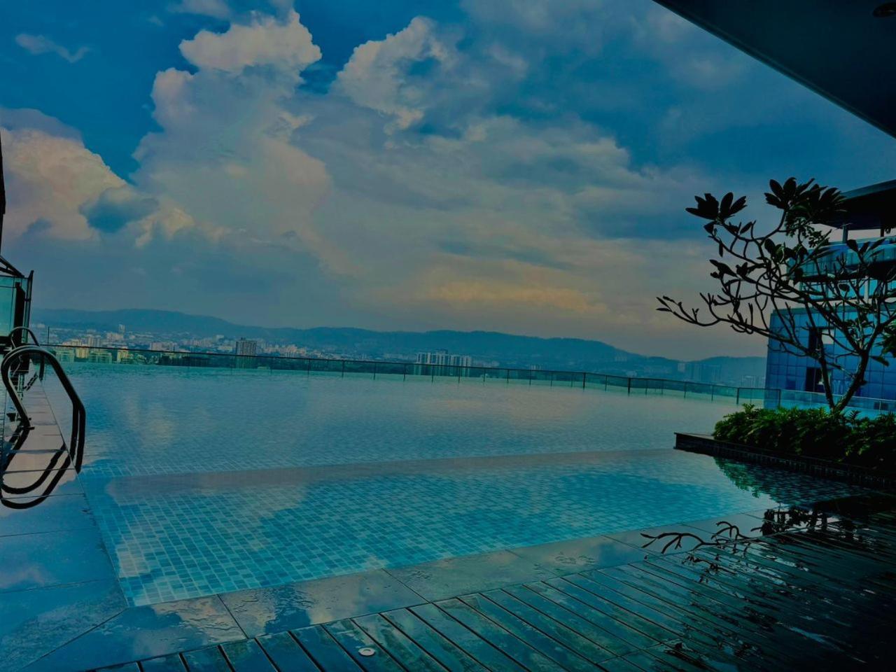 Crown Suites The Manor Klcc Kuala Lumpur City Center Ngoại thất bức ảnh